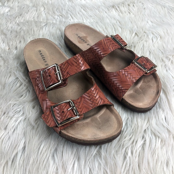 flat footbed sandals